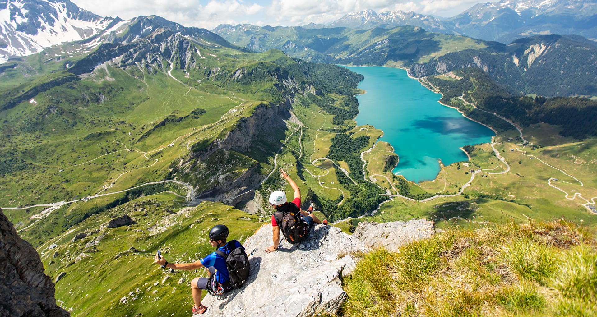 Découvrez pour vos évènements professionnels en Savoie et Haute-Savoie, l'Agence Savoie Mont-Blanc vous accompagne sur votre projet d'évènement professionnel éco-responsable et vous met en relation avec l'offre du territoire.
