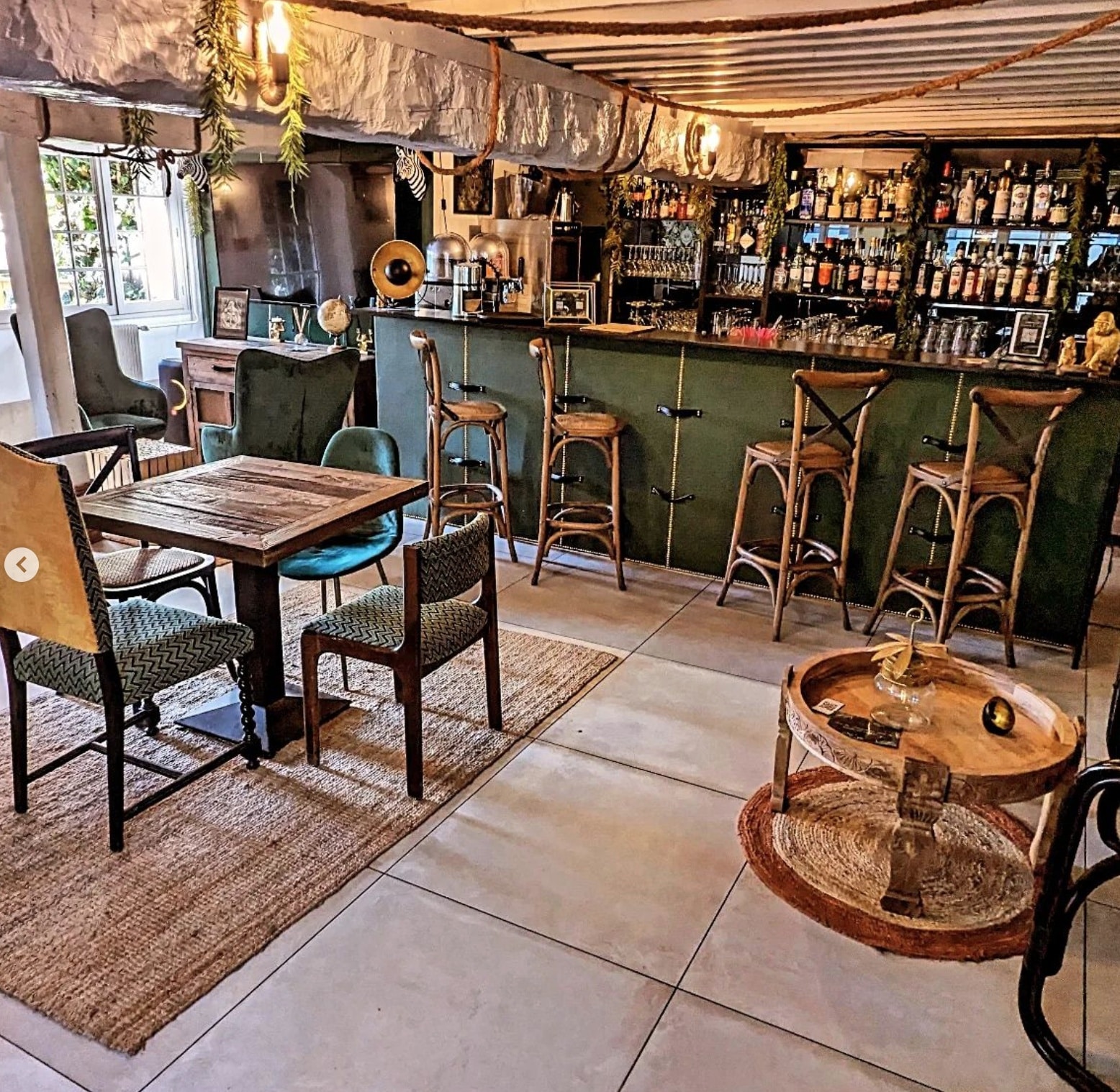 Bar Jungle Chateau des Ayes séminaires