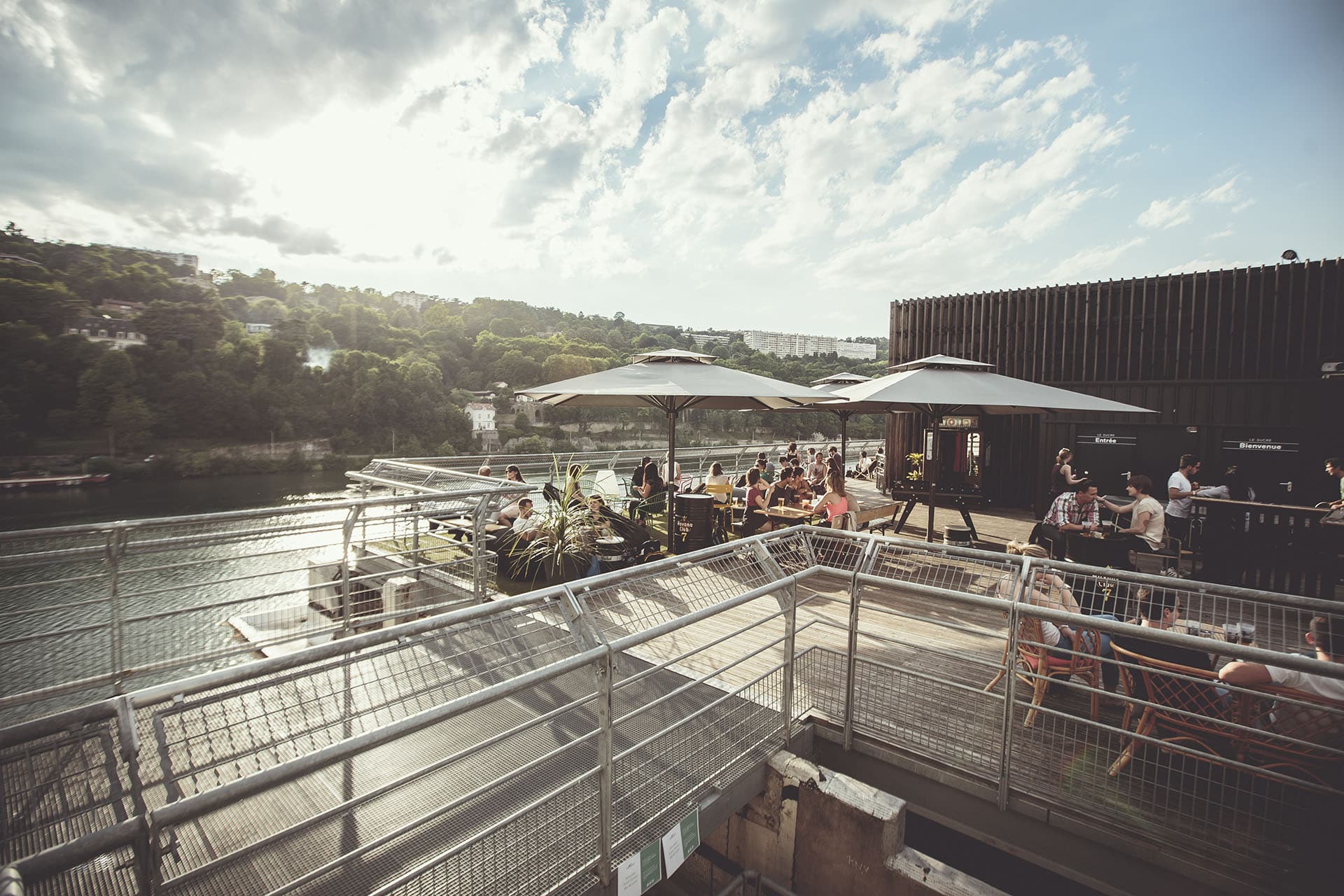 Découvrez pour vos évènements d'entreprise à Lyon, le Sucre pour vos dîners, conférence, cocktails et séminaires.