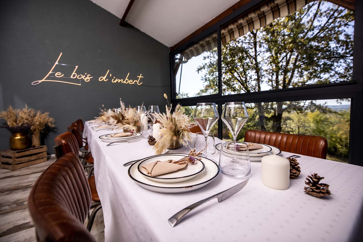Passez un bon moment avec vos collaborateurs, clients, partenaires en leur proposant un repas à l'hotel Le Bois d'Imbert