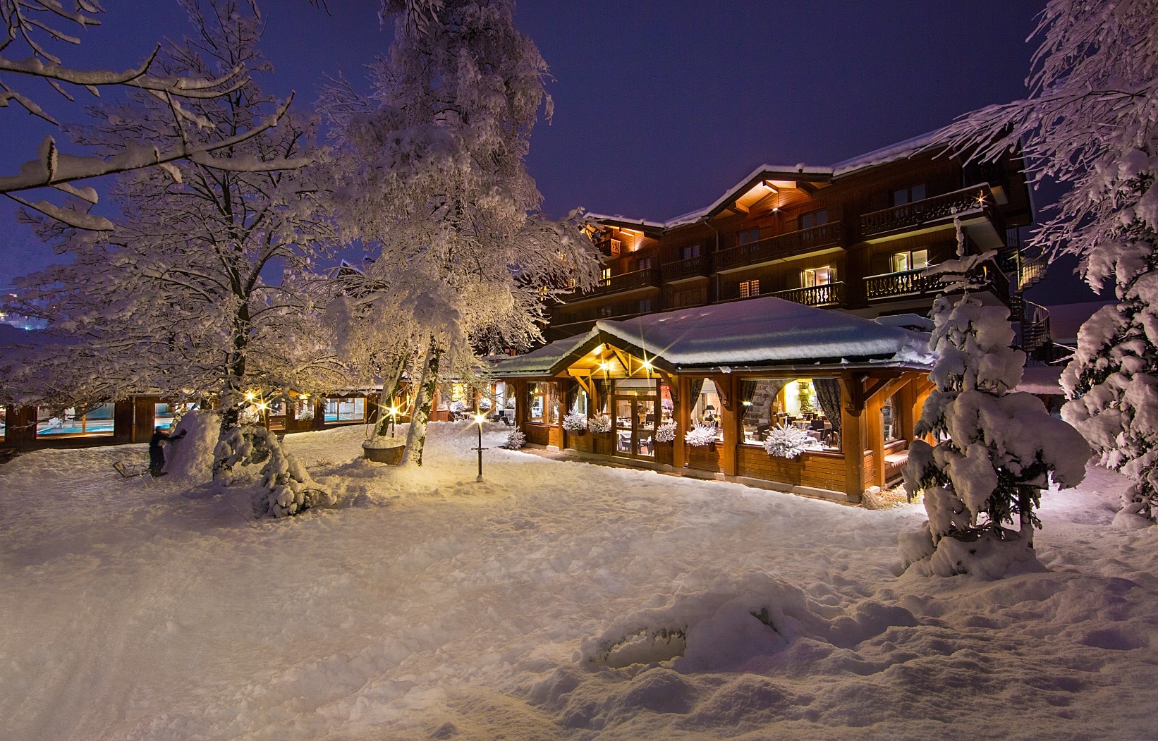 L''hôtel Beauregard, chalet typiquement savoyard, réunit toutes les conditions indispensables pour faire d’un simple séminaire de travail une réussite totale : le confort, l’espace et la tranquillité.