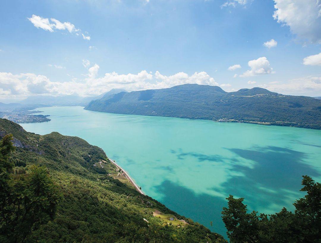 Panorama du lac du Bourget depuis les hauteurs, Savoie