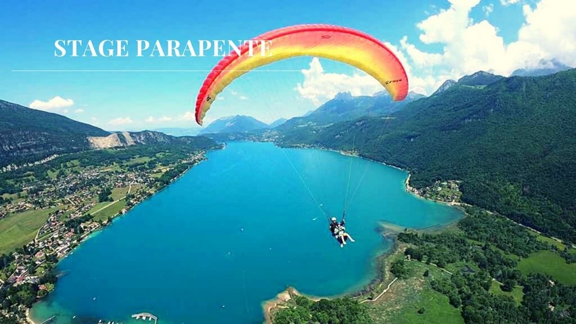 Vol en parapente biplace au-dessus du lac d’Annecy