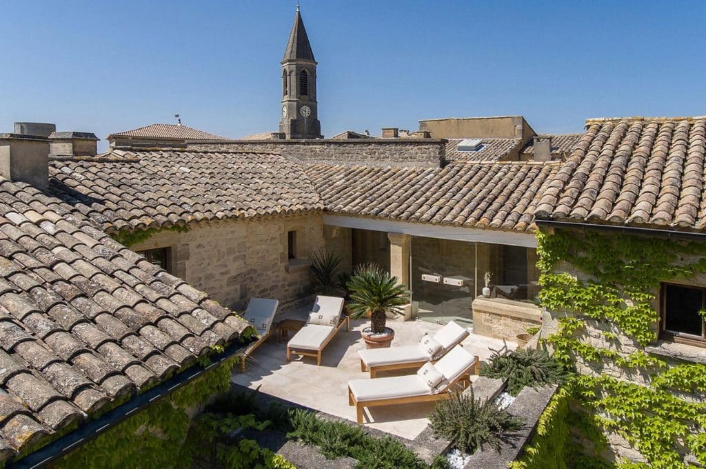 Découvrez pour de vos évènements professionnels dans le Sud de la France, l'Hôtel Le Vieux Castillon vous accueille dans un cadre médiéval.