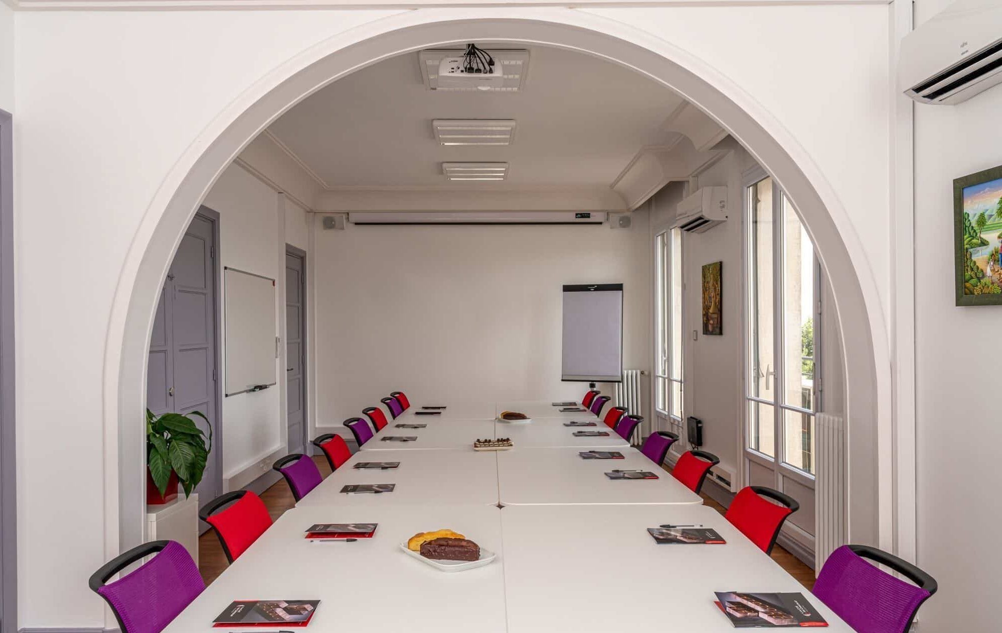 Salle de séminaire pour événement professionnel à la cité du chocolat Valrhona