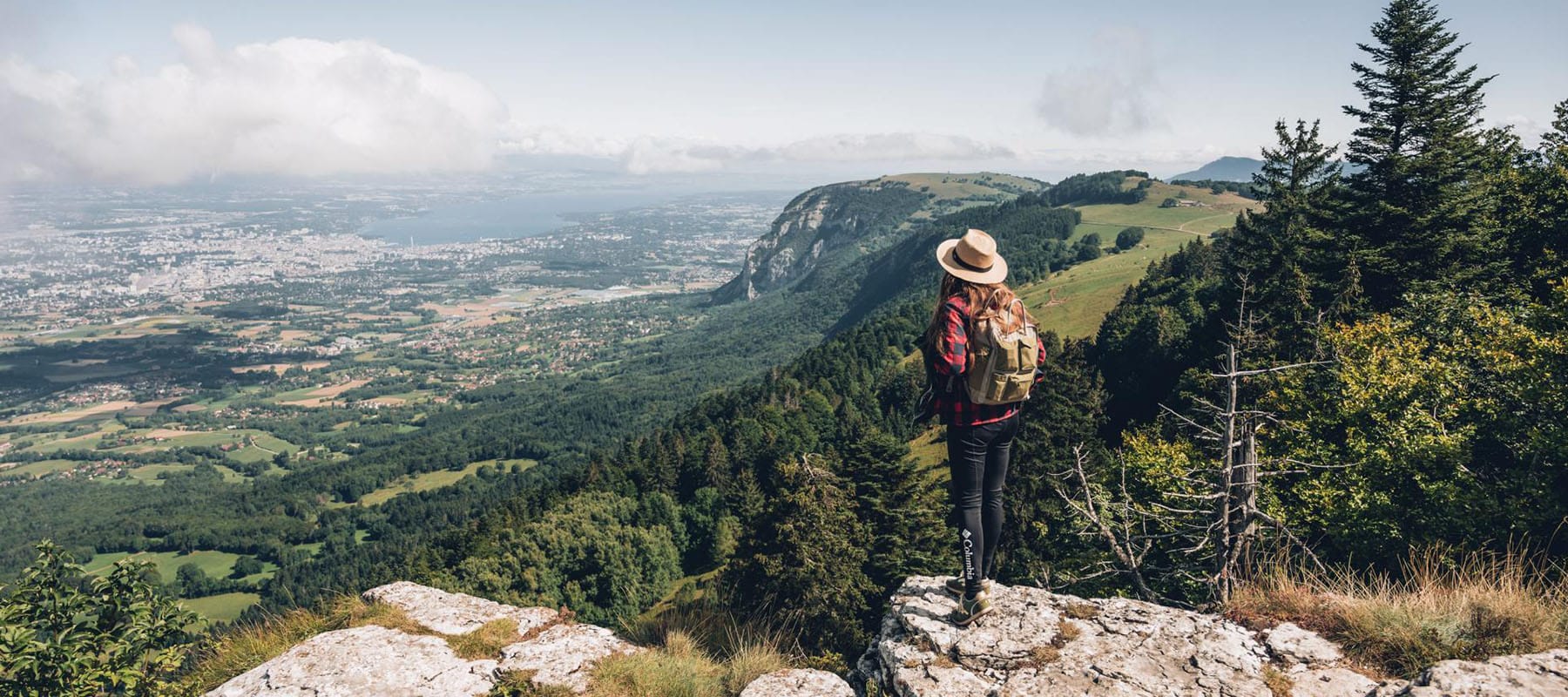 Situés à quelques minutes seulement de la Suisse, au cœur des terres de Savoie–Mont-Blanc, les Monts de Genève représentent un terrain de jeux par excellence pour un événement d’entreprise ou une sortie d’équipe.