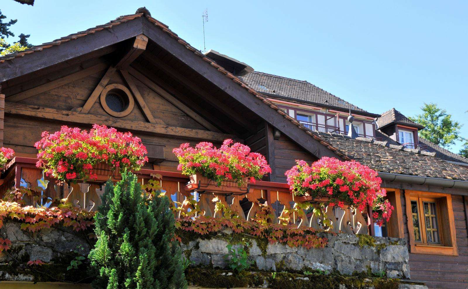 Façade hôtel Verniaz à Evian