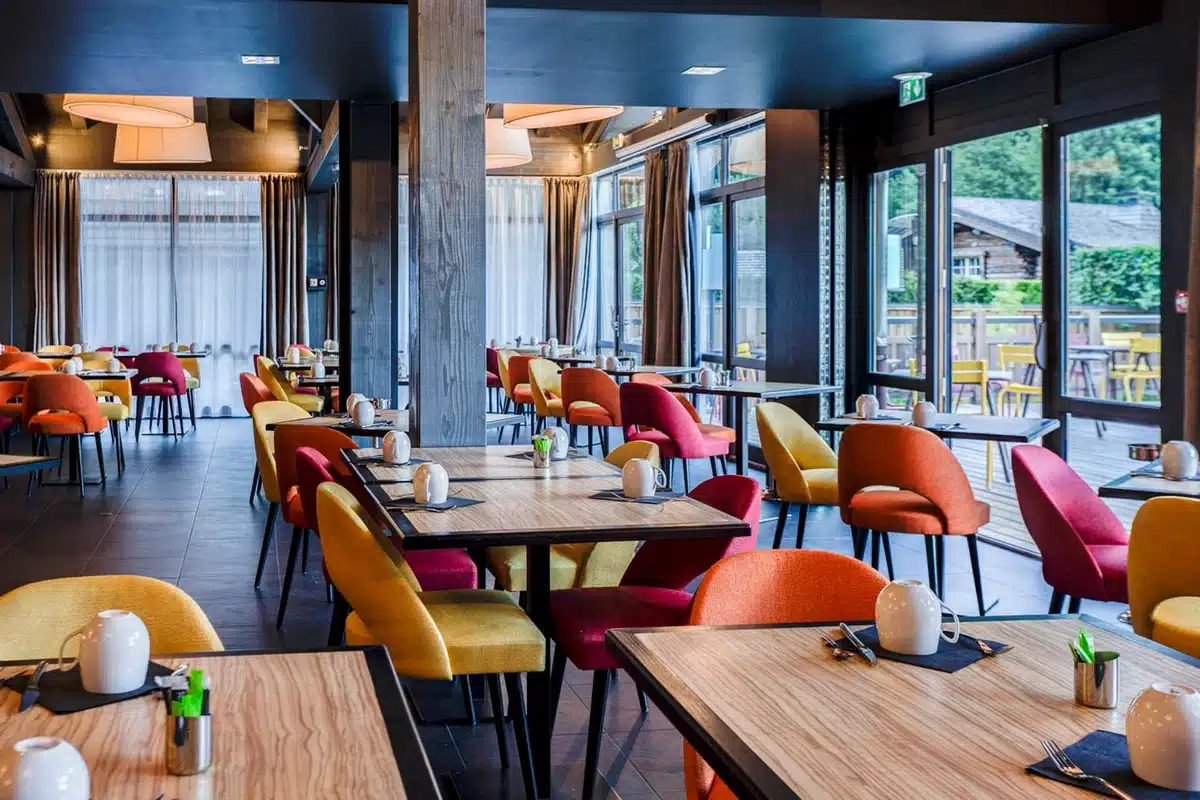 Restaurant moderne et lumineux de l’Excelsior Chamonix