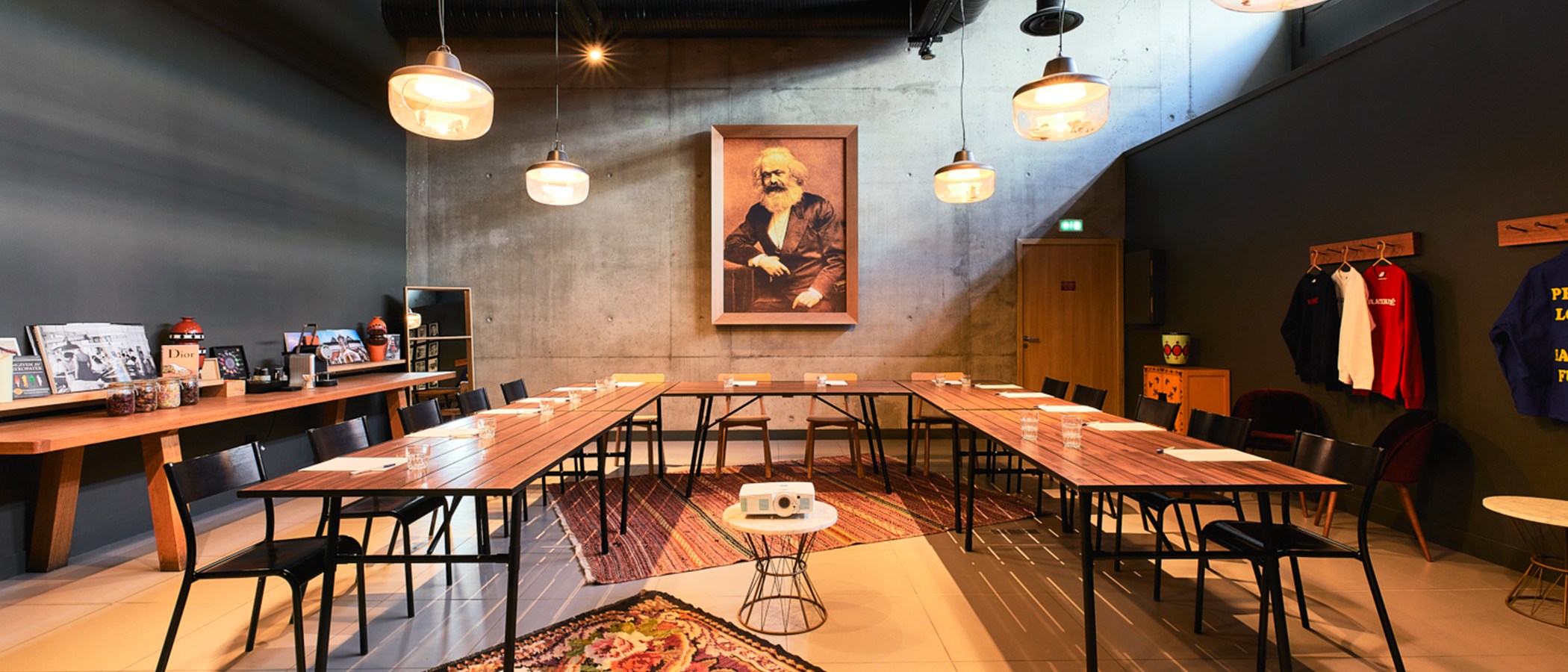 Salle de réunion atypique au MOB HOTEL Lyon