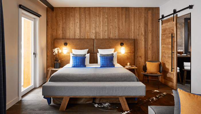 Chambre double moderne à l’hôtel Écrin Blanc Courchevel