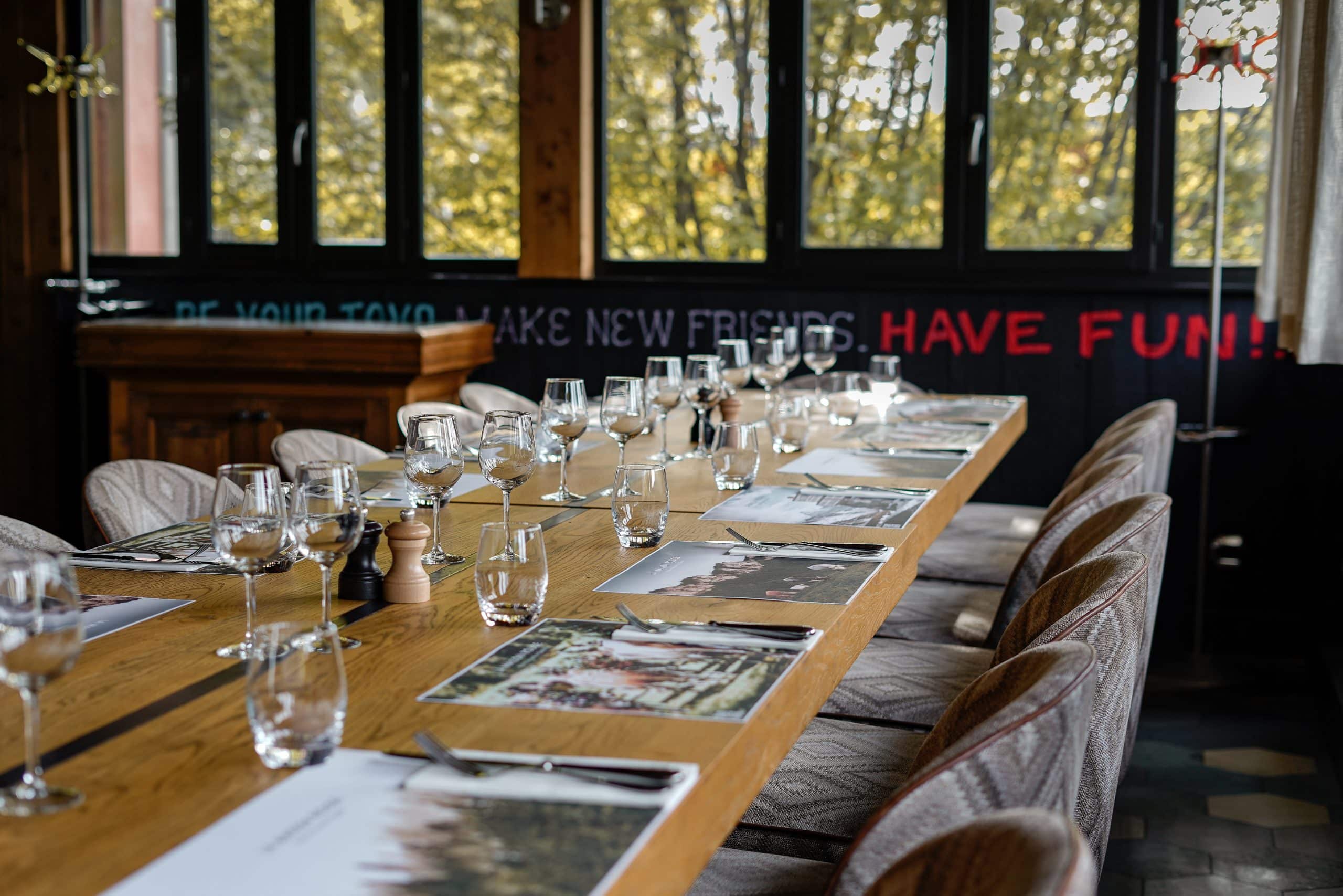 Prévoyez un repas d'affaires en Savoie à la Maison Rouge.