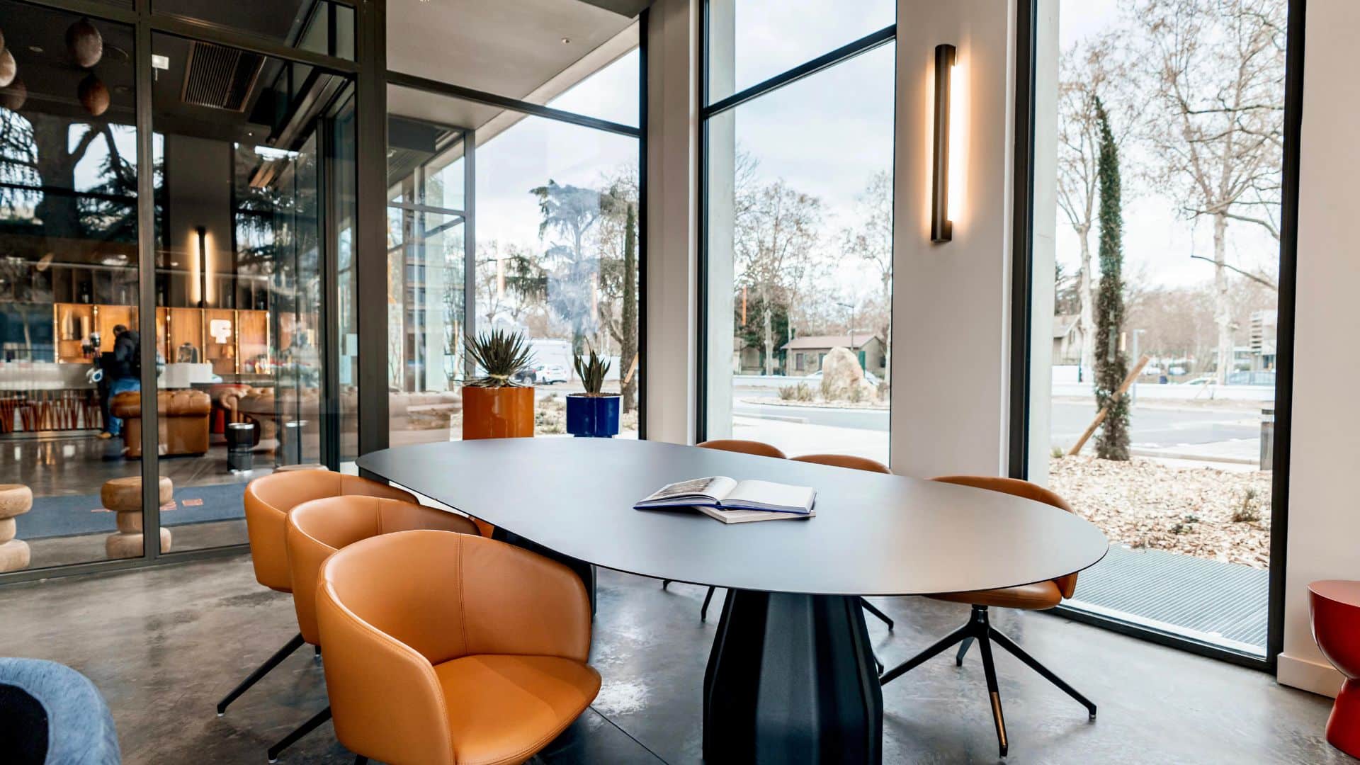 Parfait pour vos événements d'entreprises, The Ruck Hotel vous accueil dans le quartier de Gerland à Lyon.