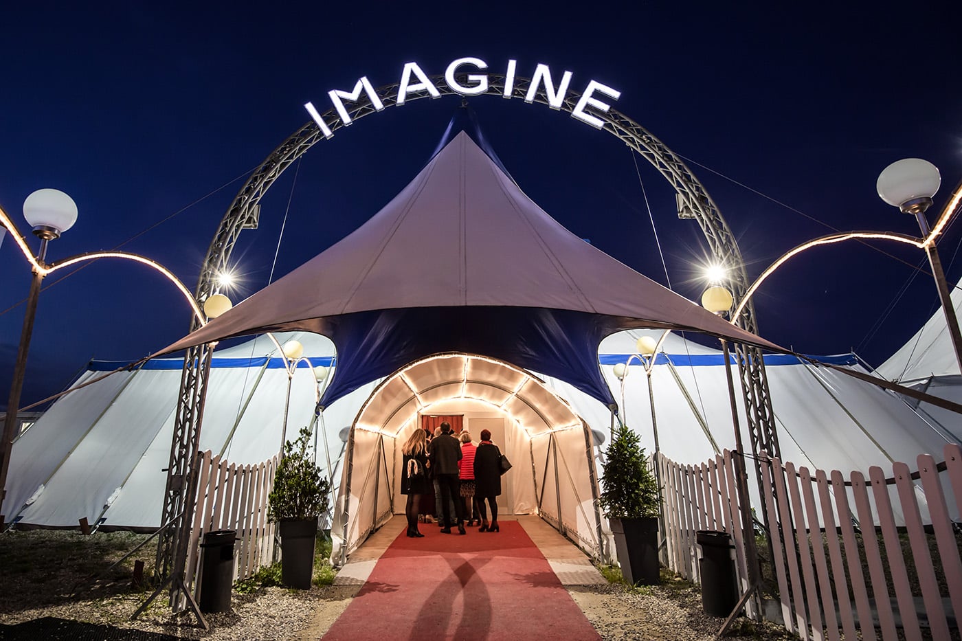 Dîner-Spectacle – Privatisation et réservations de groupes avec le Cirque Imagine