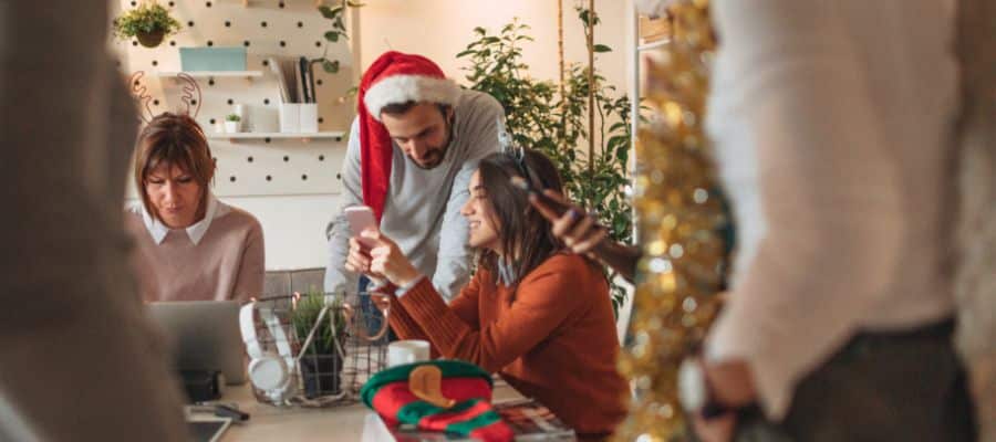 Animation arbre de noël pour entreprise