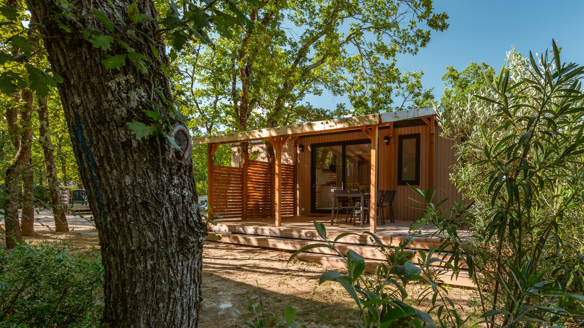 Présentation d'une chambre cabane de Aluna Vacances