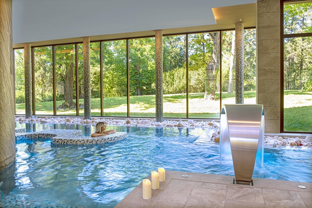 spa luxe vue jardin Château Massillan détente