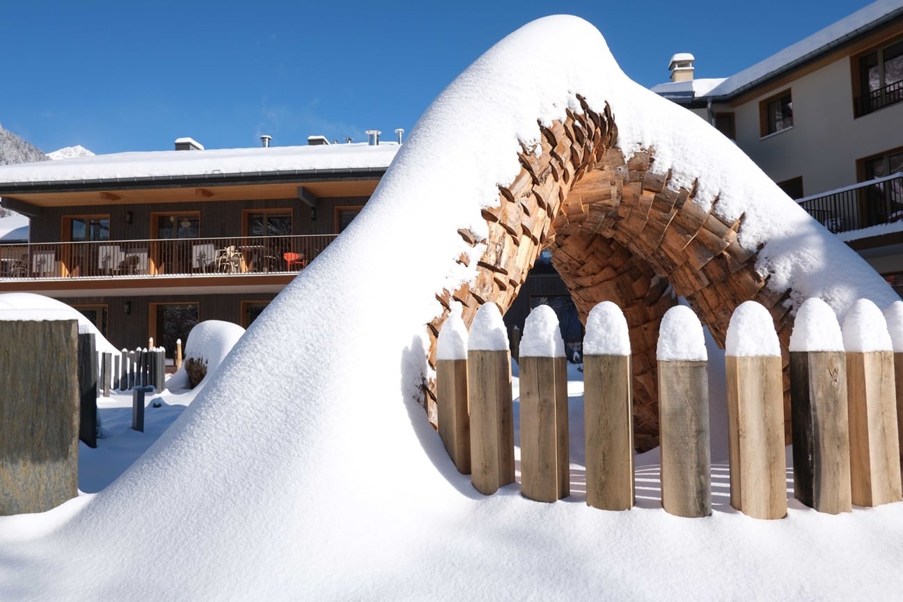 neige hiver auberge extérieur montagne bauges