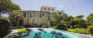 Le Domaine de Verchant avec une piscine