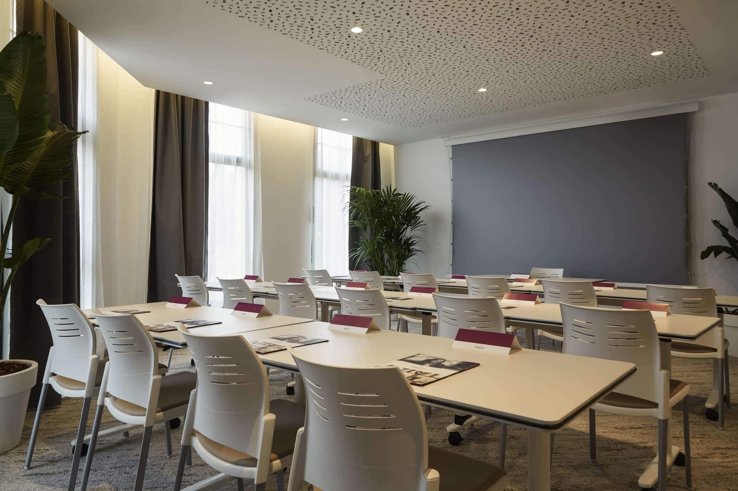réunion configuration classe Mercure avignon
