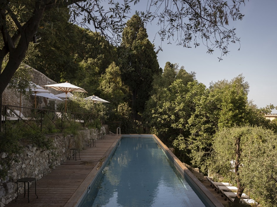 Piscine extérieure de l’Hôtel du Couvent à Nice