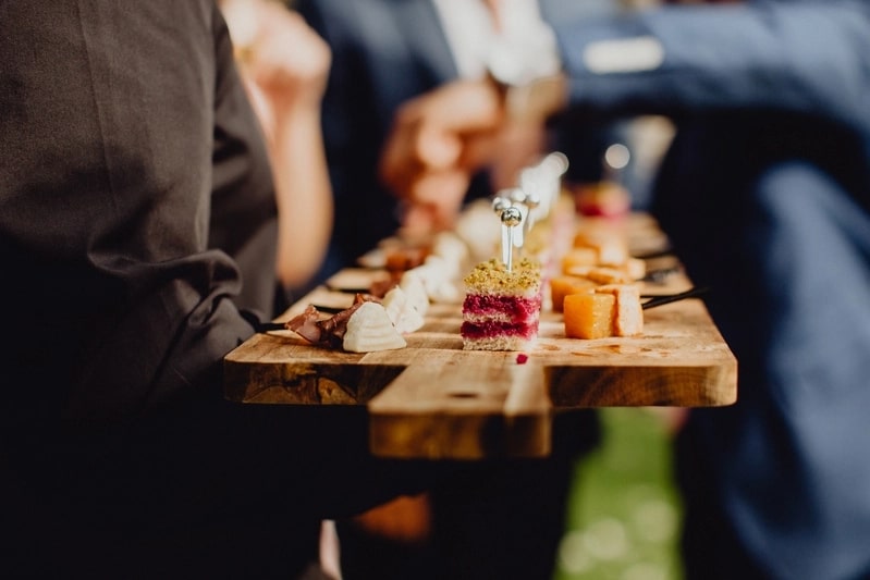 Service de planches de bouchées en événement - The K Traiteur Event