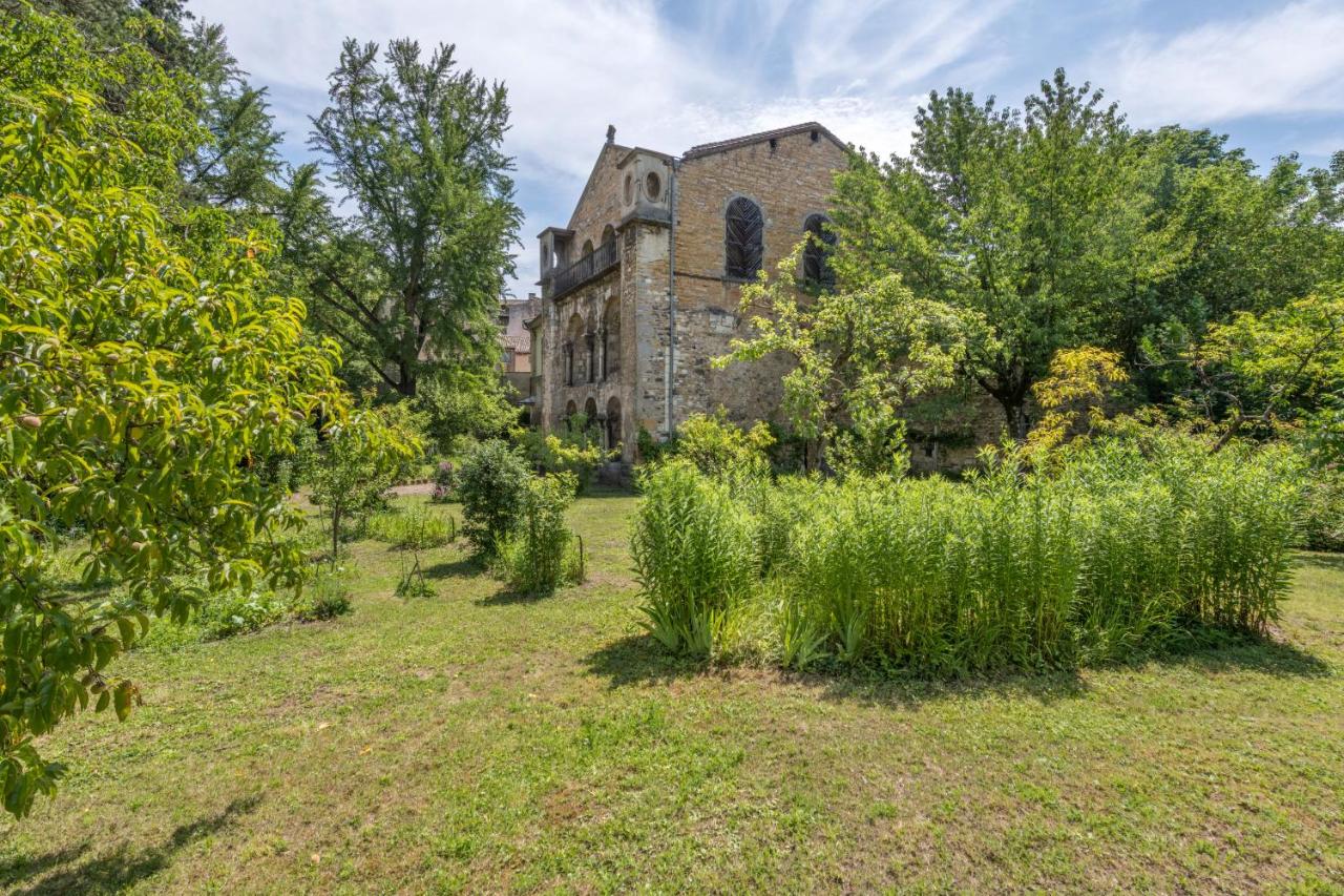 Jardin arboré des Suites de l’Île Barbe à Lyon