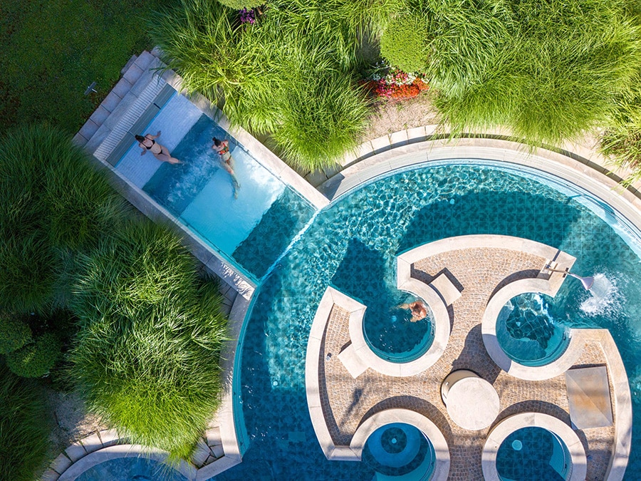 Vue aérienne piscine Lyon Métropole