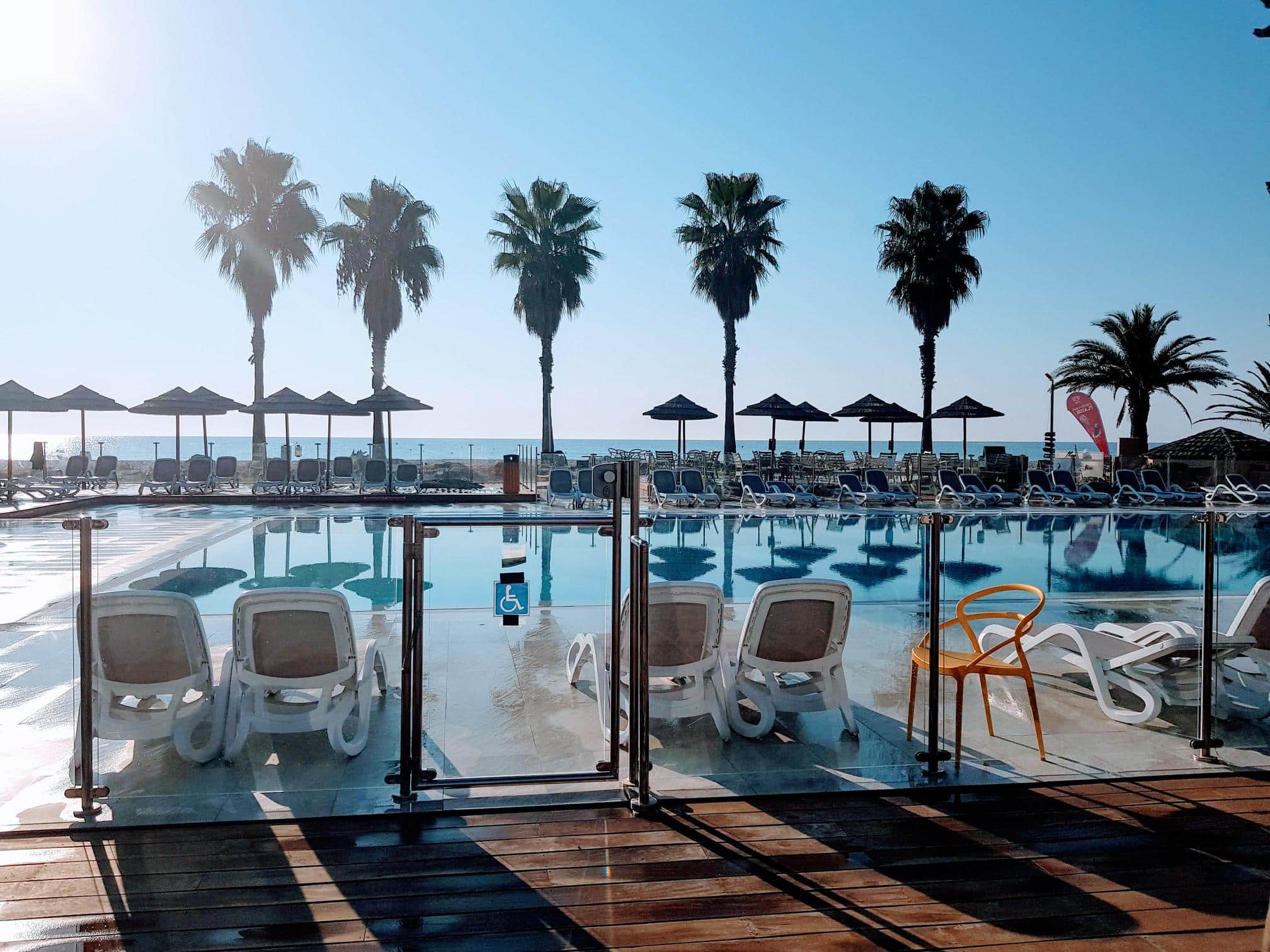 Entre travail et relaxation, offrez à vos collaborateurs un événement les pieds dans l’eau avec Viadream Events.