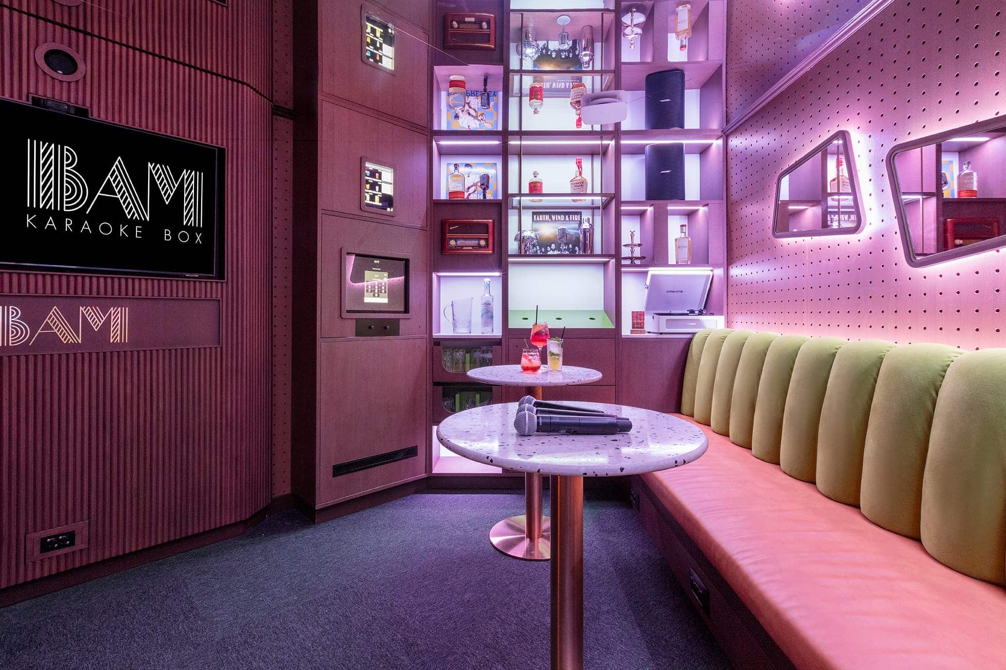 Salon design et lounge bar de l’Hôtel Les Aiglons à Chamonix