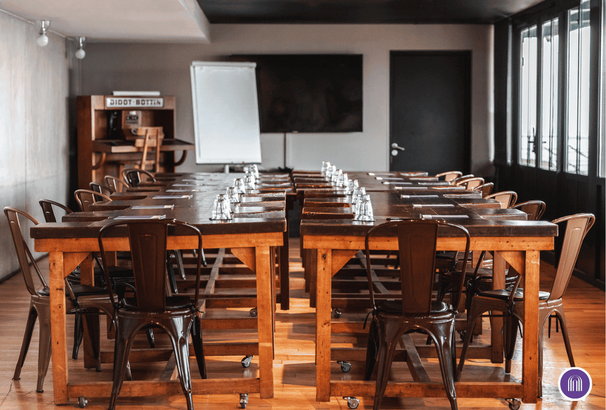 Salle de restaurant élégante à L’Ermitage Hôtel Lyon