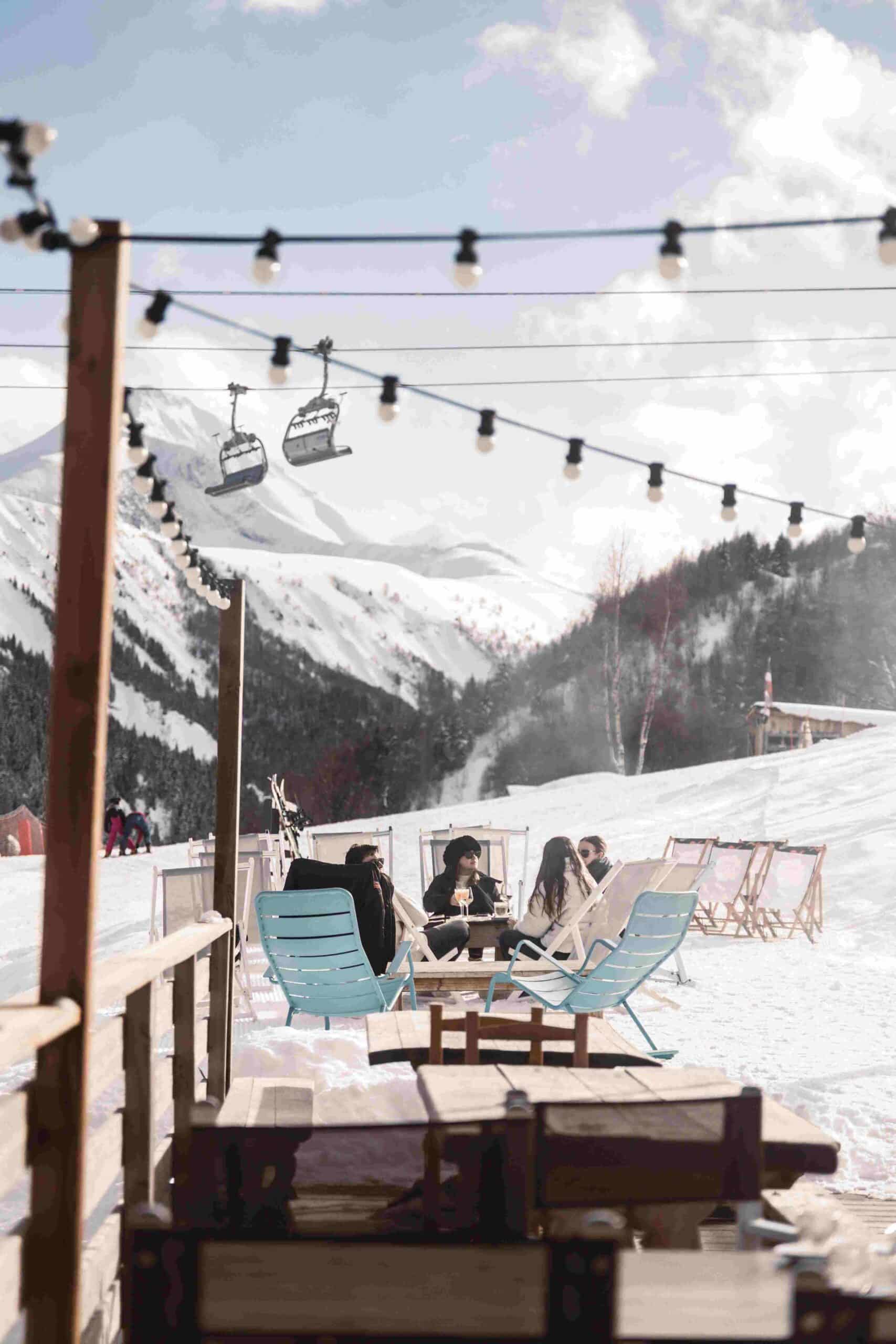 Bain nordique avec vue montagne – Hôtel Les Cèdres