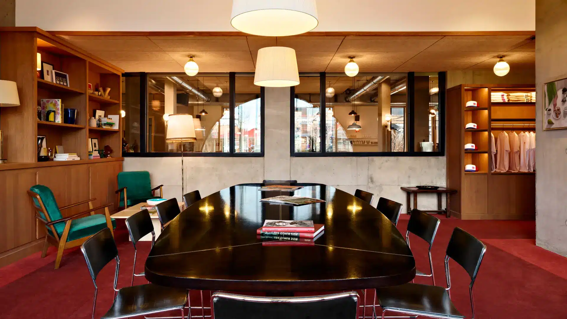 Salle de réunion élégante au Grand Mess Clermont-Ferrand