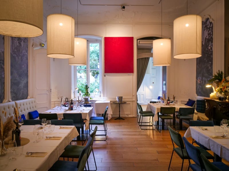 Table dressée au restaurant de Maison Montgrand