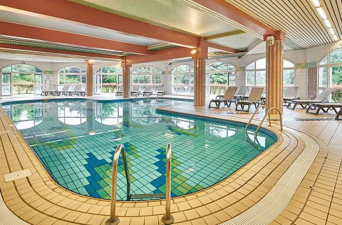 Piscine intérieur Villa Marlioz