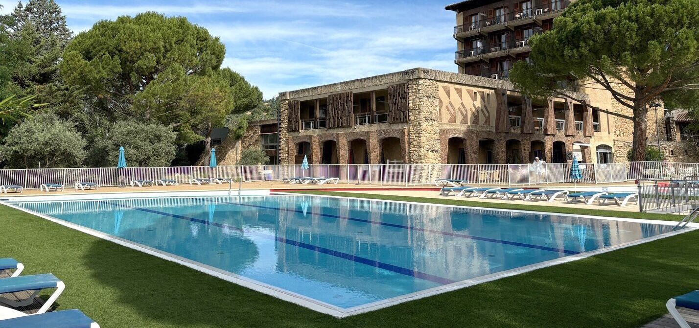 Façade Castel Luberon