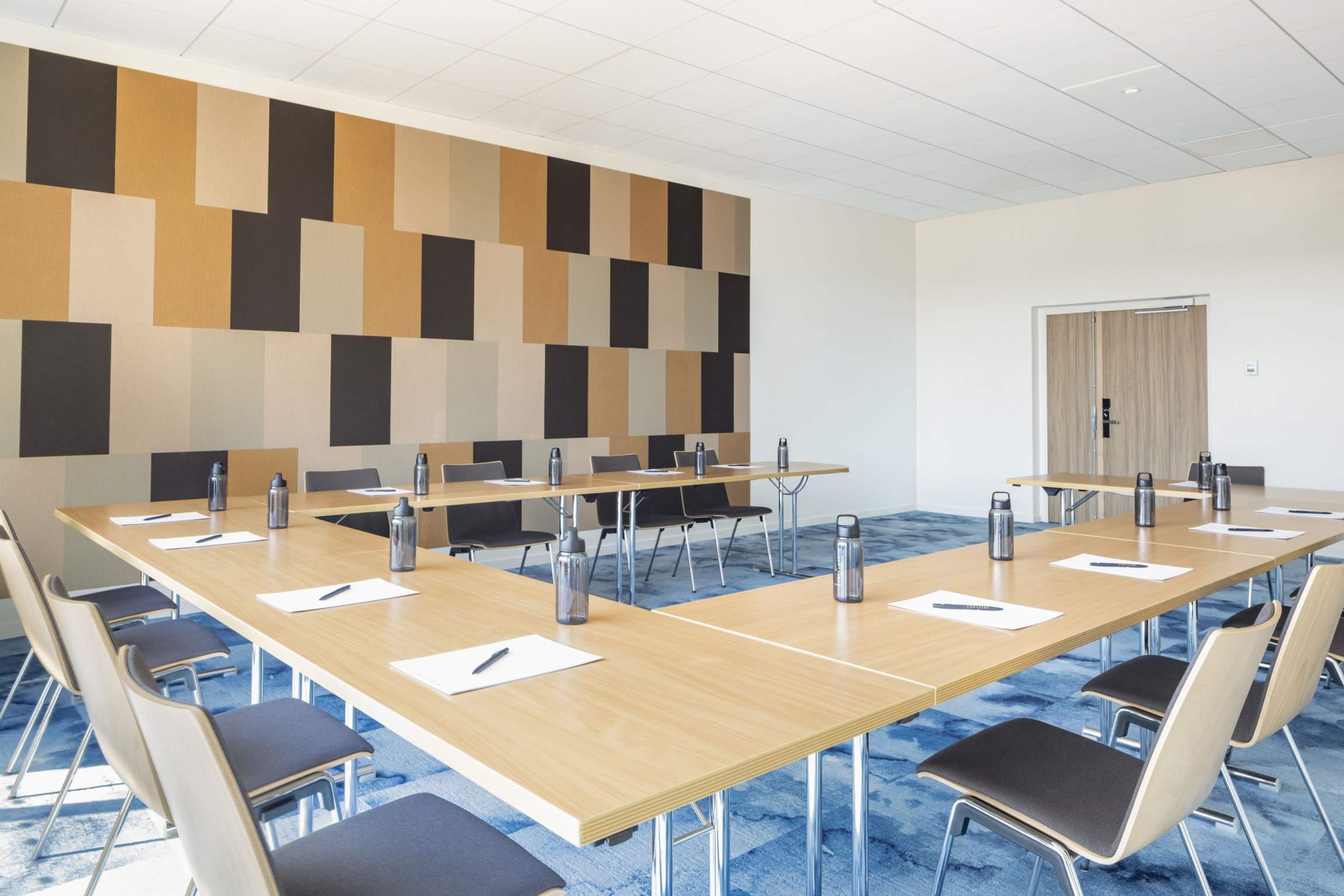 Salle de réunion – Parkest Hôtel & Spa Genas