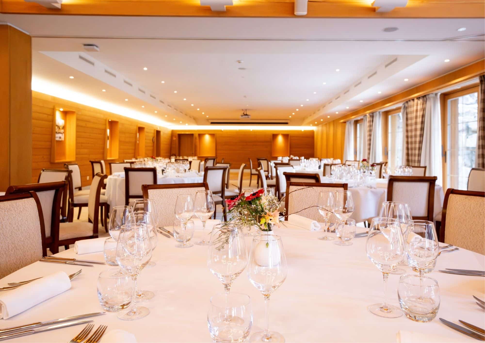 restaurant Chalet RoyalP Hotel & Spa salle de restauration
