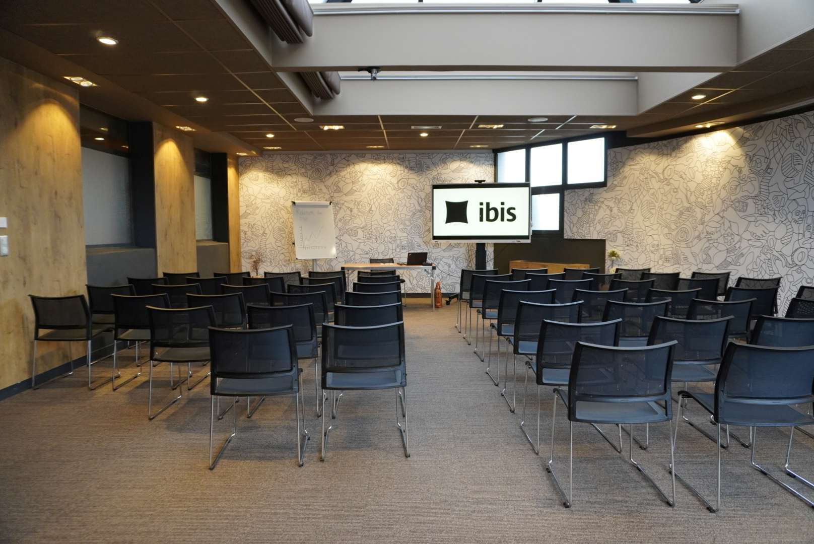 Salle Vercors 70m² Ibis Valence