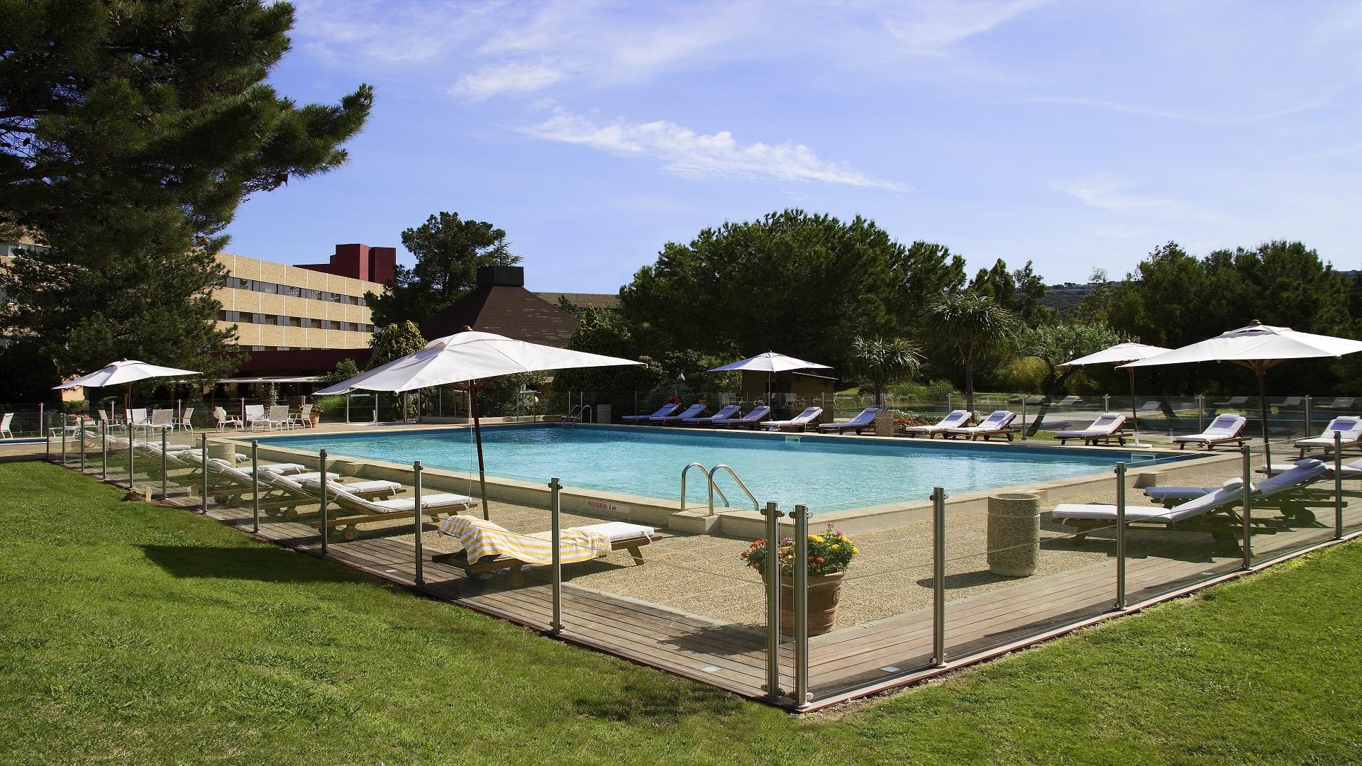 Piscine Hilton Garden inn Marseille Provence Airport