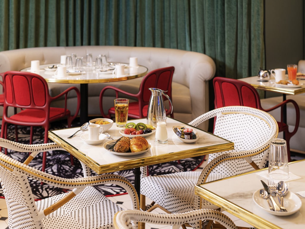 Petit-déjeuner servi au Mercure Paris Gare de Lyon Opéra Bastille