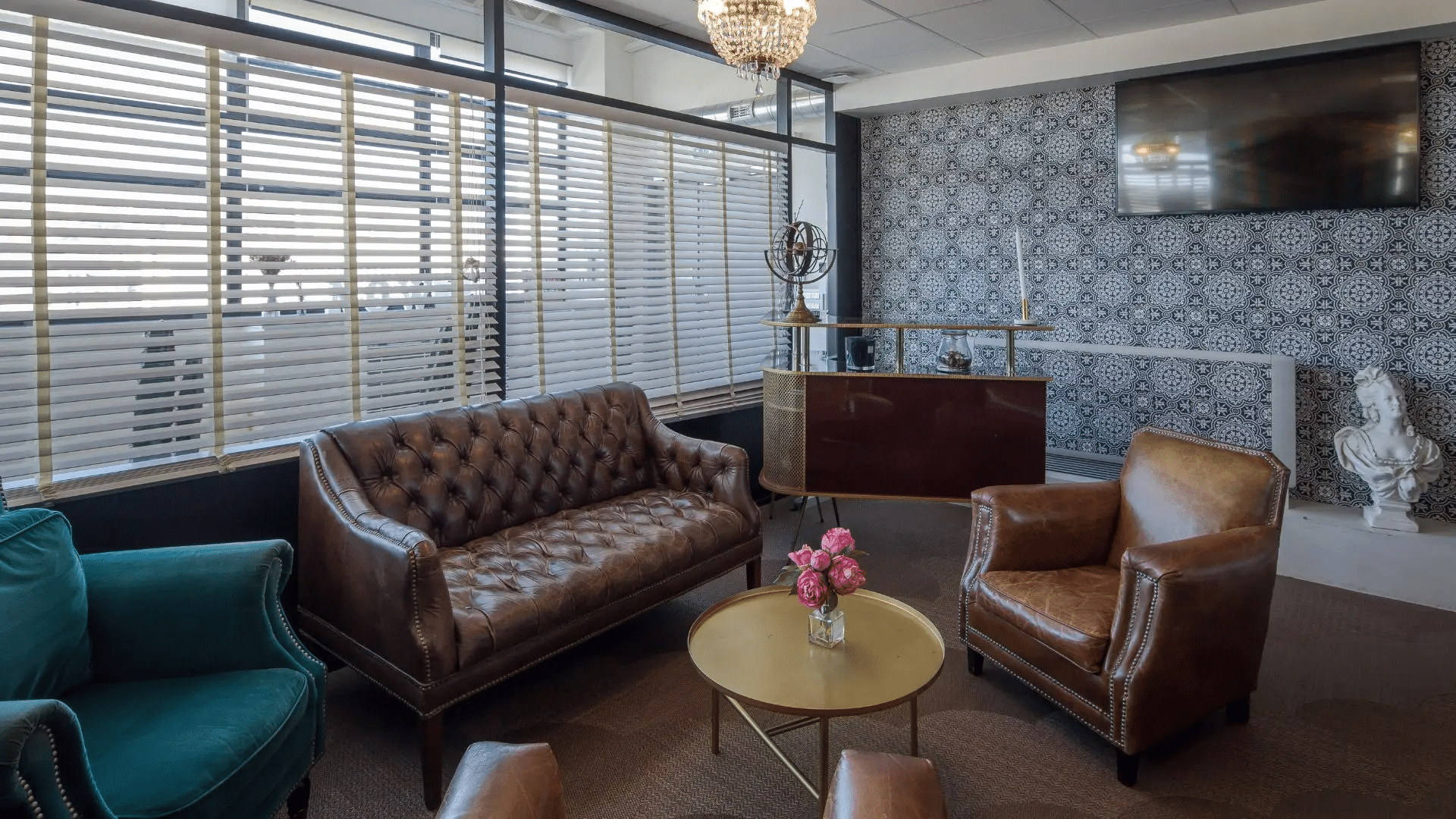 Salon de réunion de Now Coworking Lyon