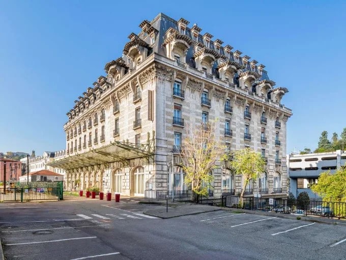 Façade Mercure Lyon Centre Château Perrache