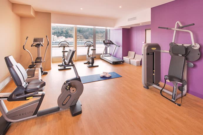 Salle de fitness équipée au Spark by Hilton Lyon Ouest