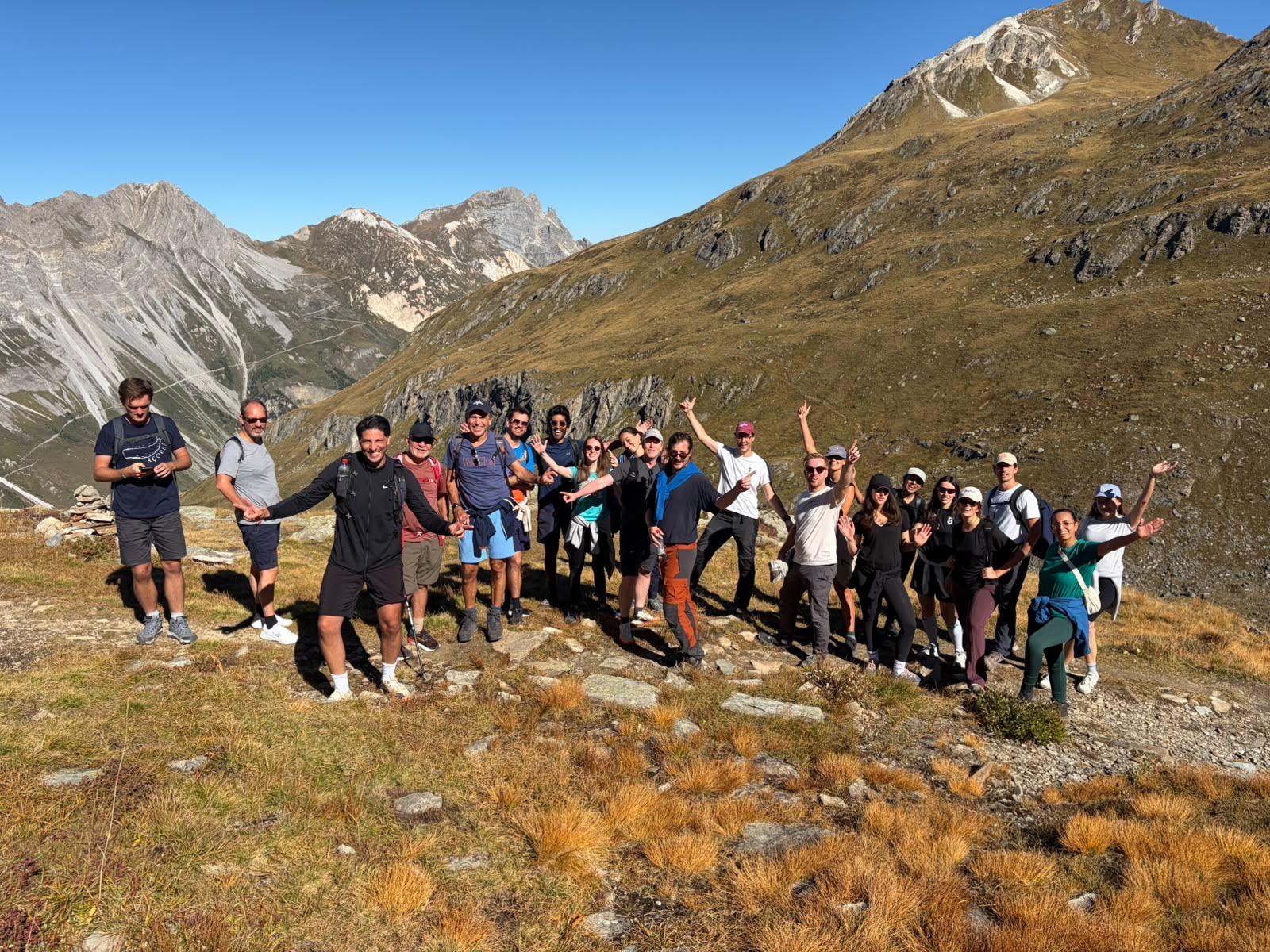 Equipe team-building Refuge du Roc