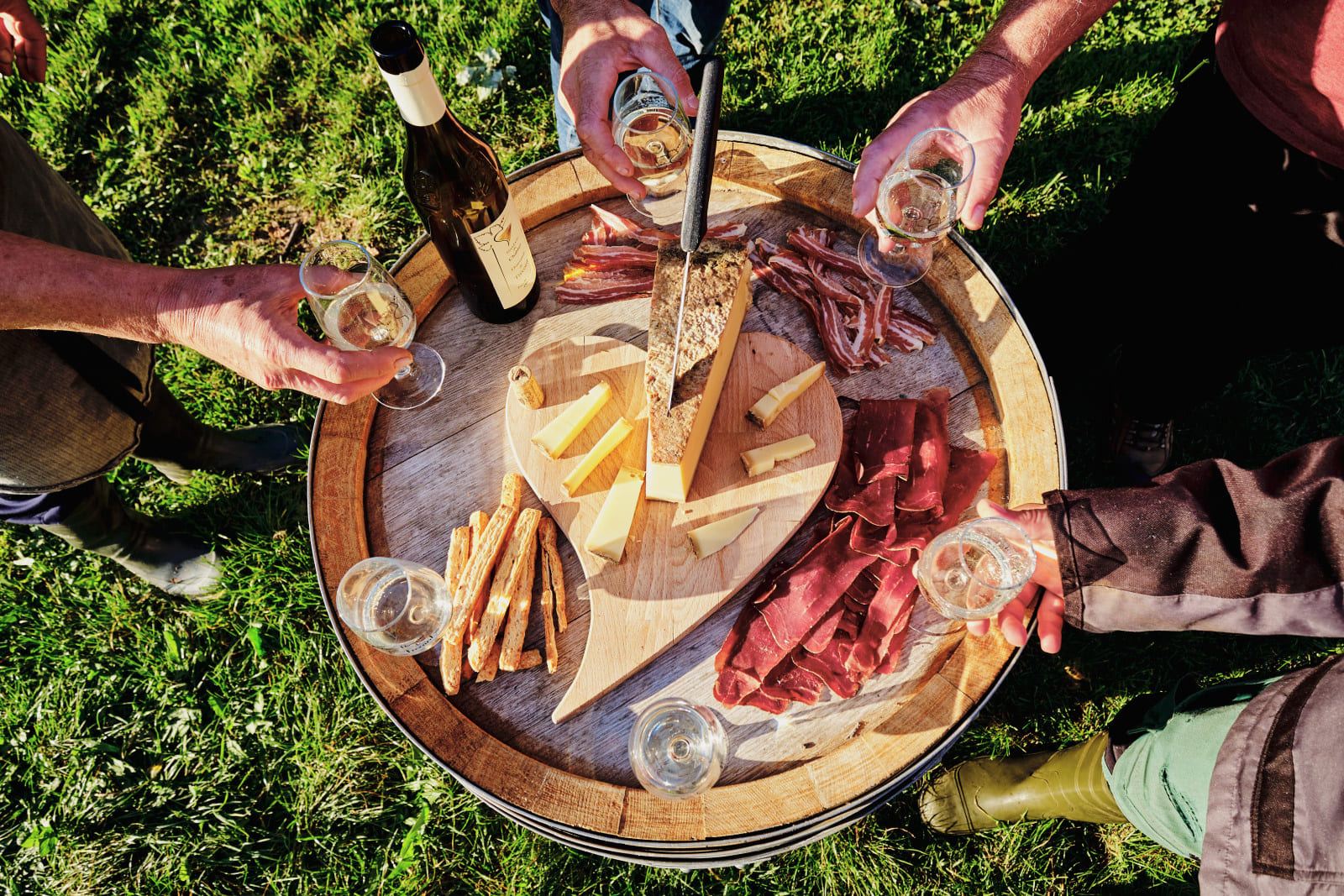 Planche de charcuterie et fromages savoyards partagée
