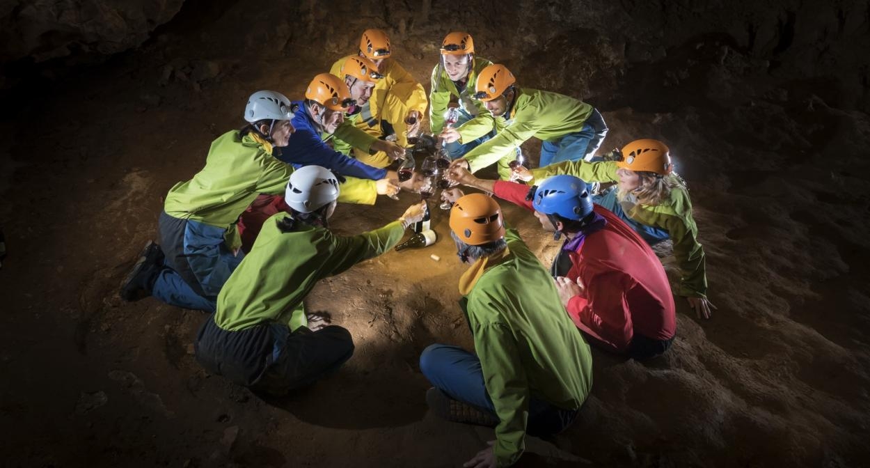 Animation spéléo œnologie dans la Grotte Saint-Marcel