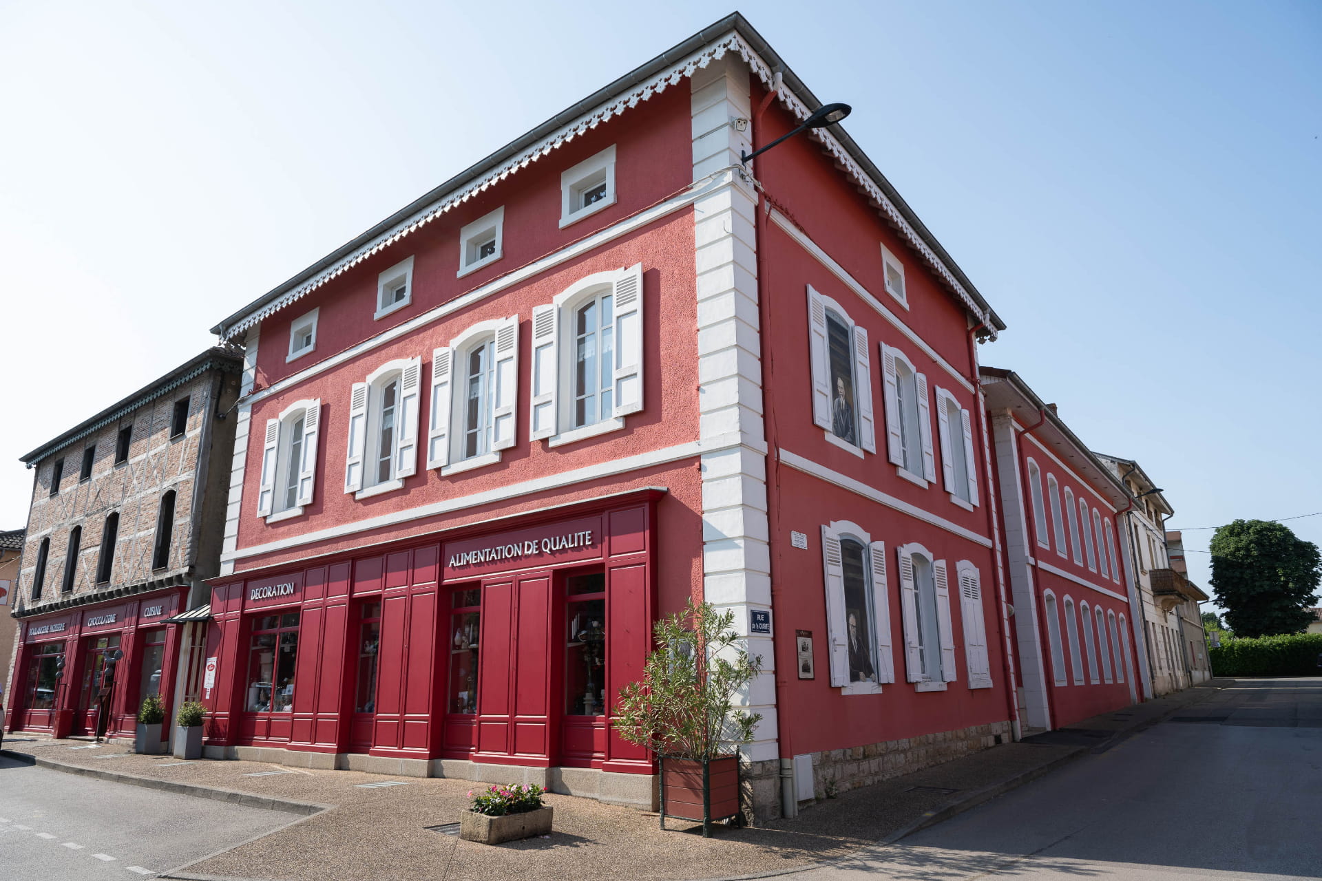 Façade Village Blanc