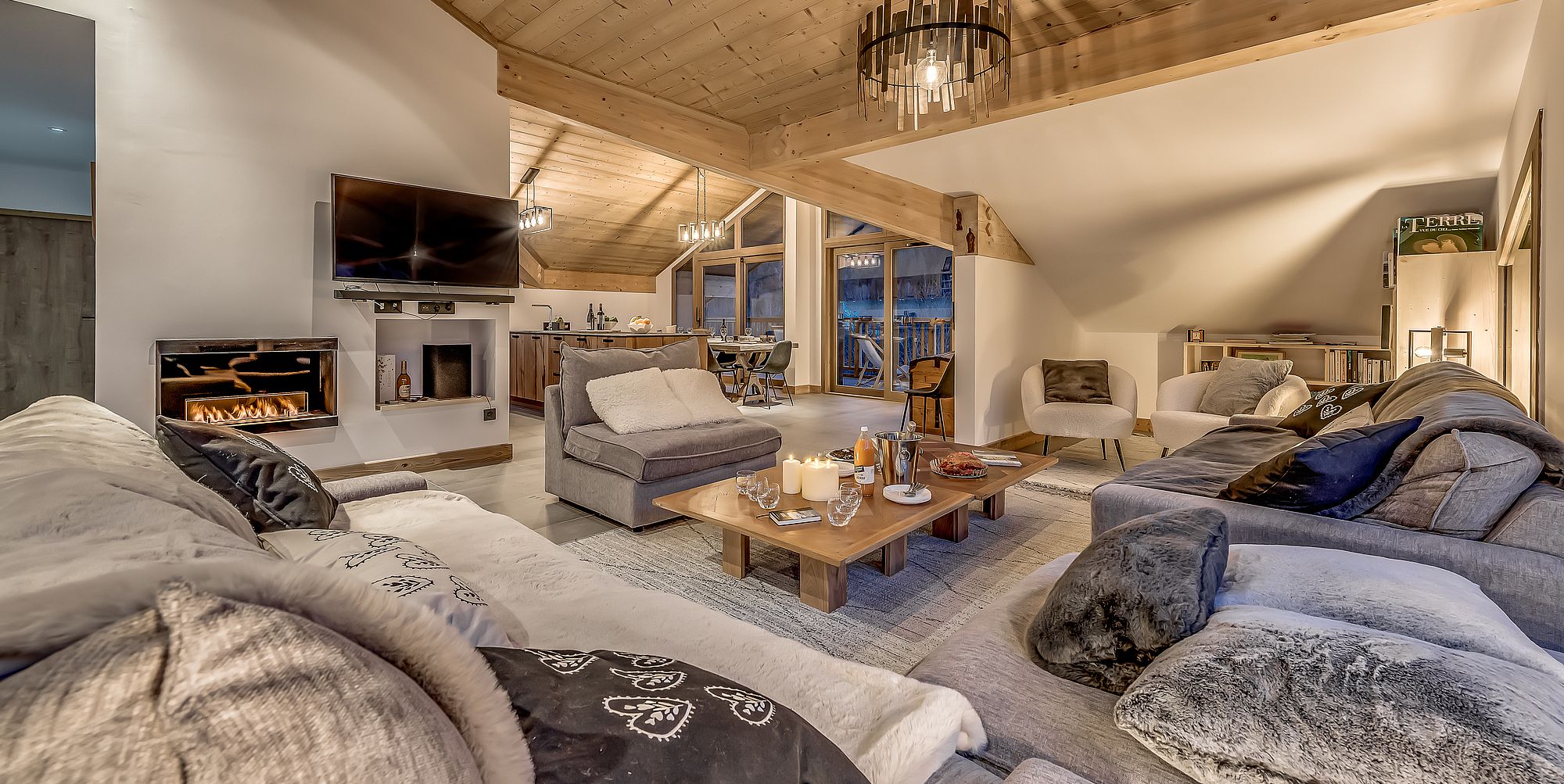 Salon chaleureux de Casa Petrus à Champagny-en-Vanoise
