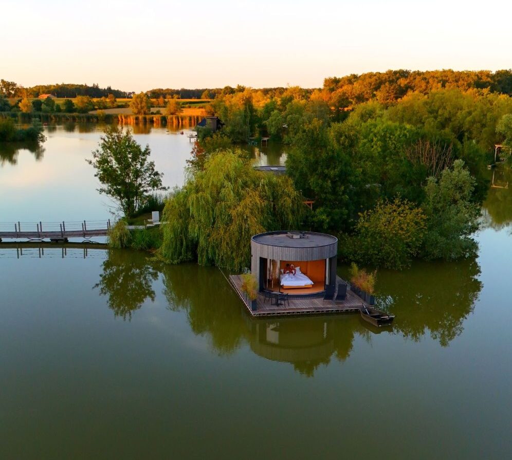 Domaine des Feuilles au bord de l’eau