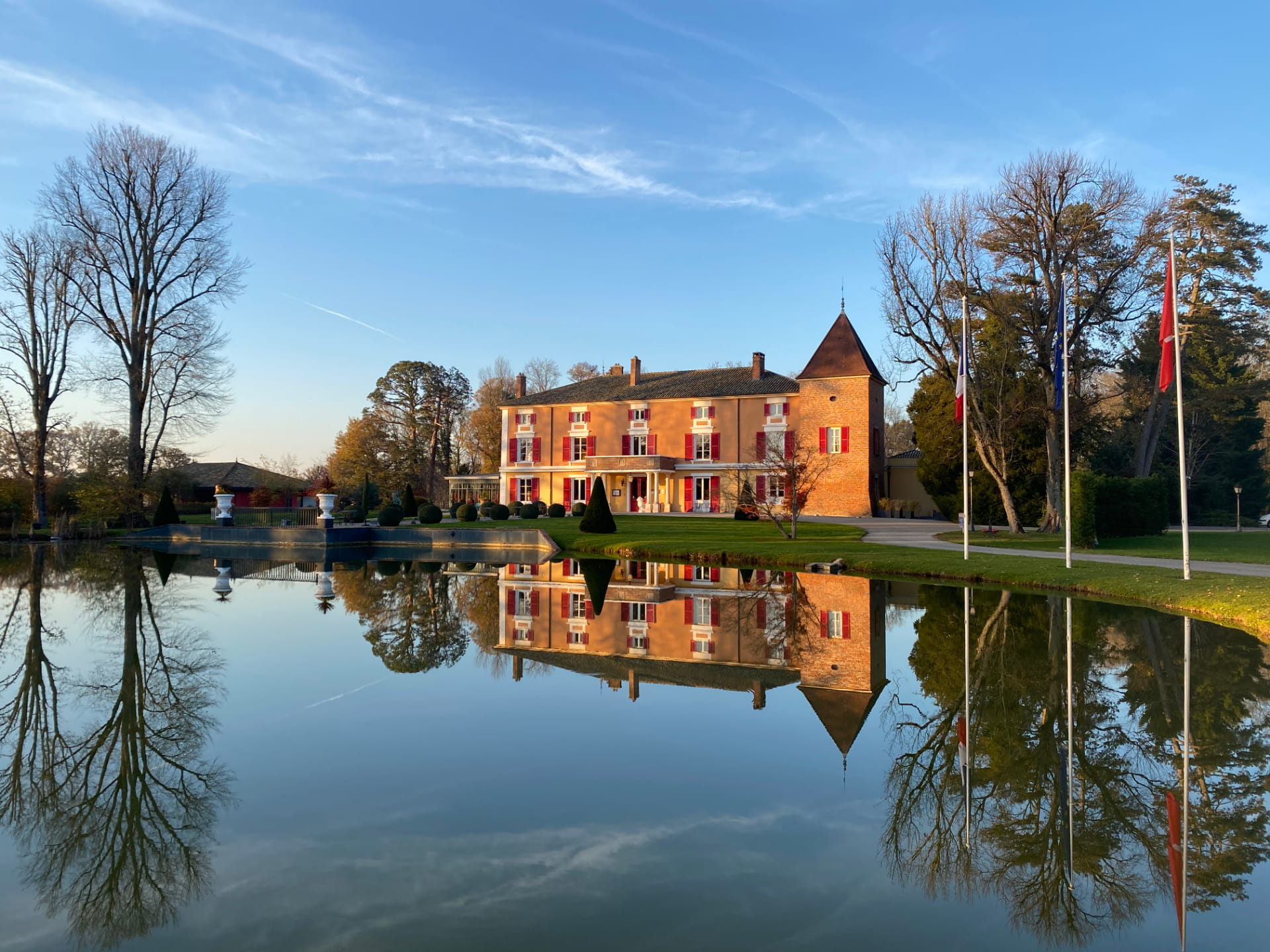 Château au bord de l'eau